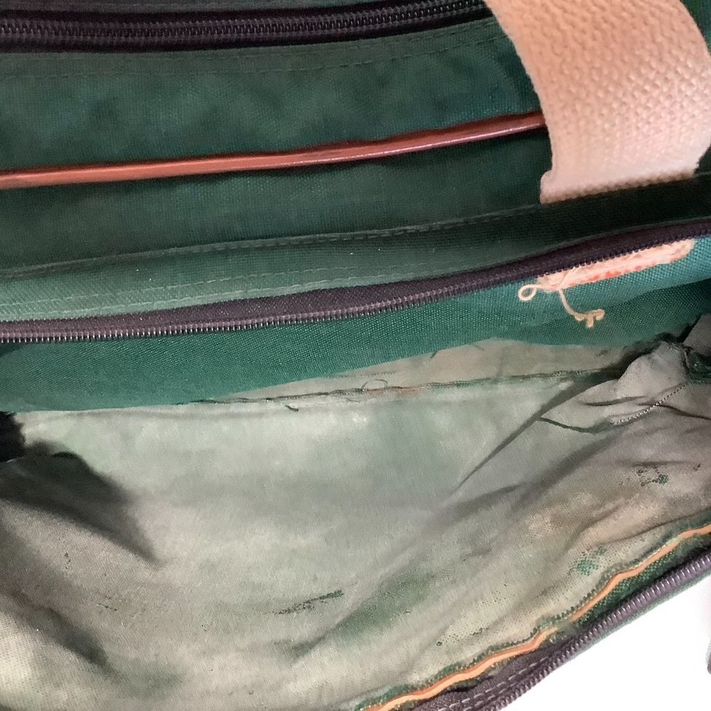 Vintage Wilderness Experience Duffle Bag Green 20" x 12" - Picture 16 of 16